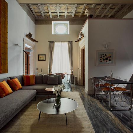 روما Palazzo Delle Pietre - Luxury Apartments المظهر الخارجي الصورة