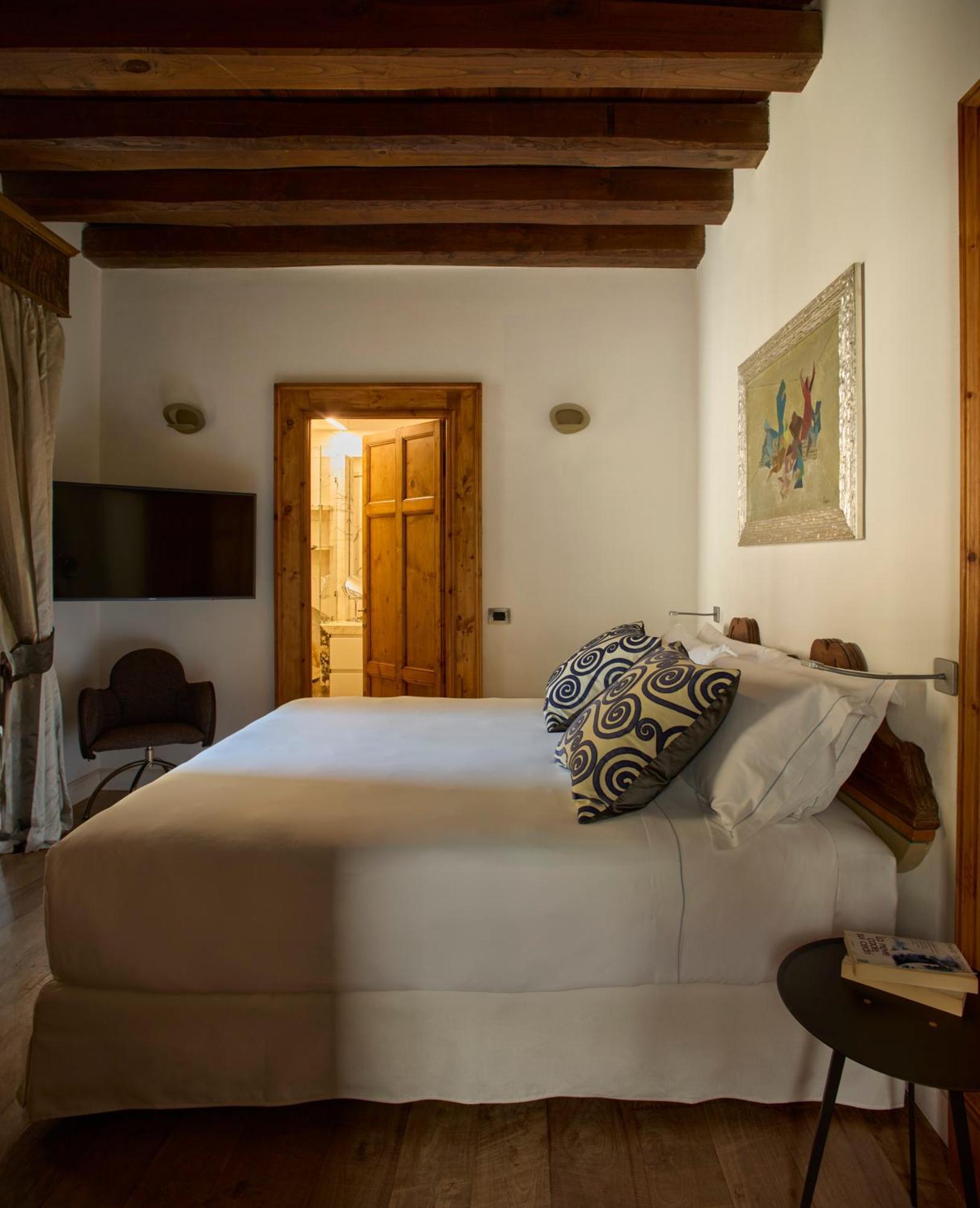 روما Palazzo Delle Pietre - Luxury Apartments المظهر الخارجي الصورة